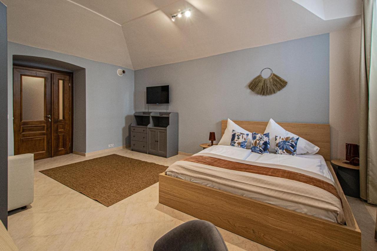 Lejlighed Modern And Spacious In Center Prag