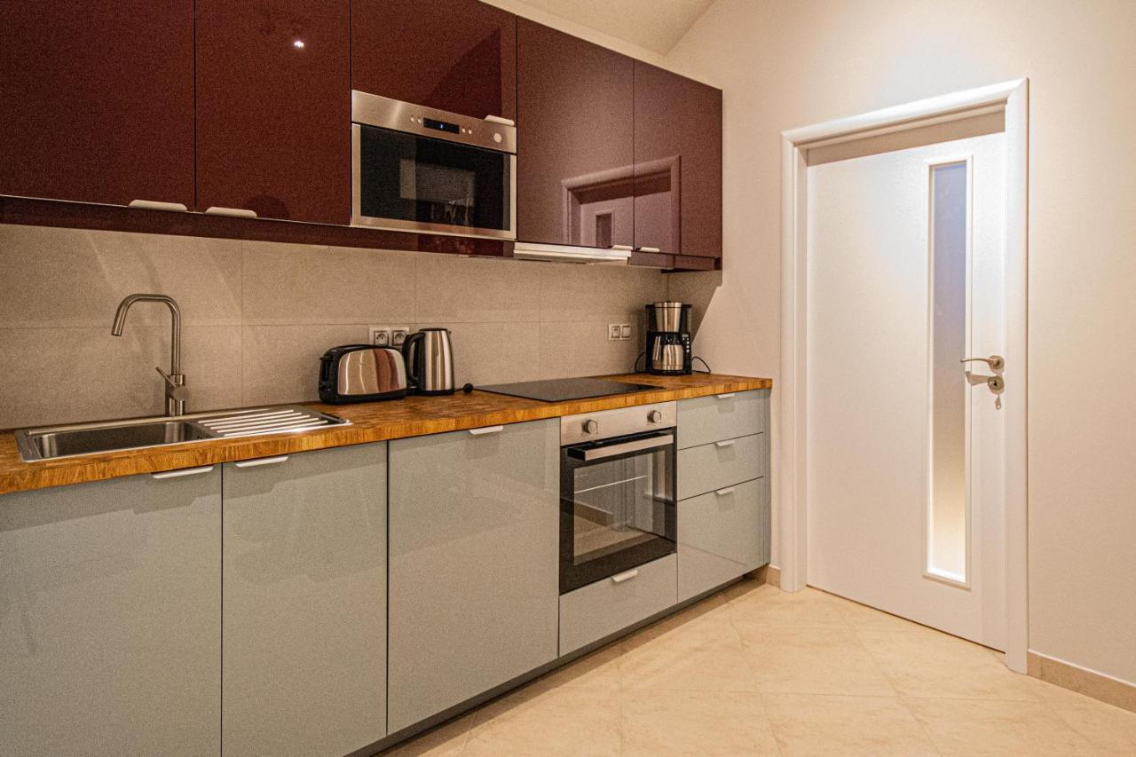 Modern And Spacious In Center * Praha